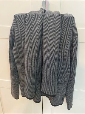 Talbots Gray Herringbone light merino wool knit Sweater Set with scarf